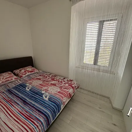 Mia Apartman